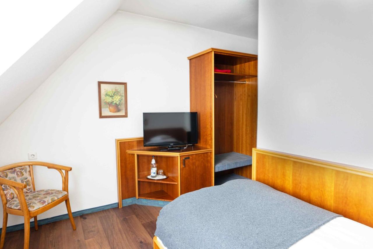 Garni Hotel Maselheimer Hof Buitenkant foto