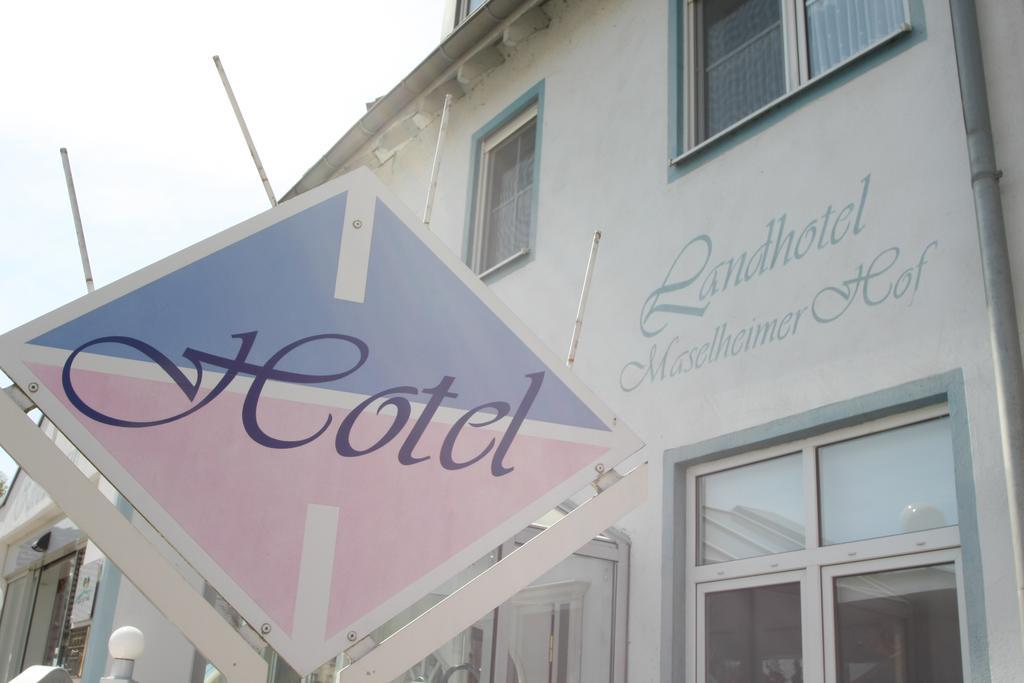Garni Hotel Maselheimer Hof Buitenkant foto